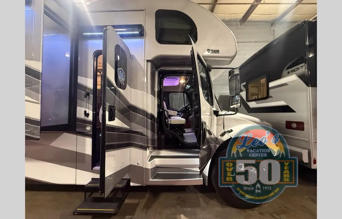 2026 Thor Motor Coach Inception 38XL - Photo 3