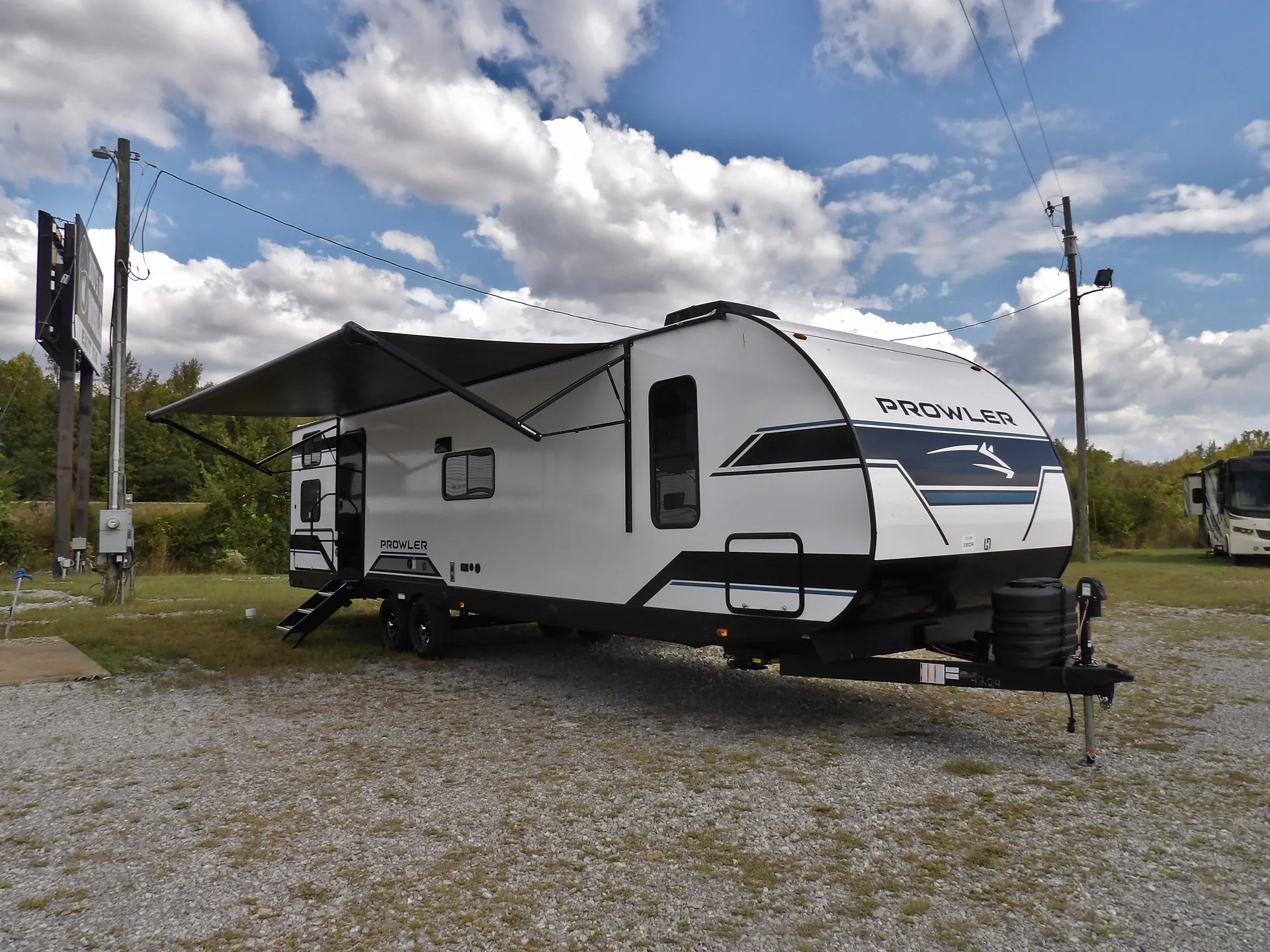 2025 Heartland Prowler 3211BH - Photo 3
