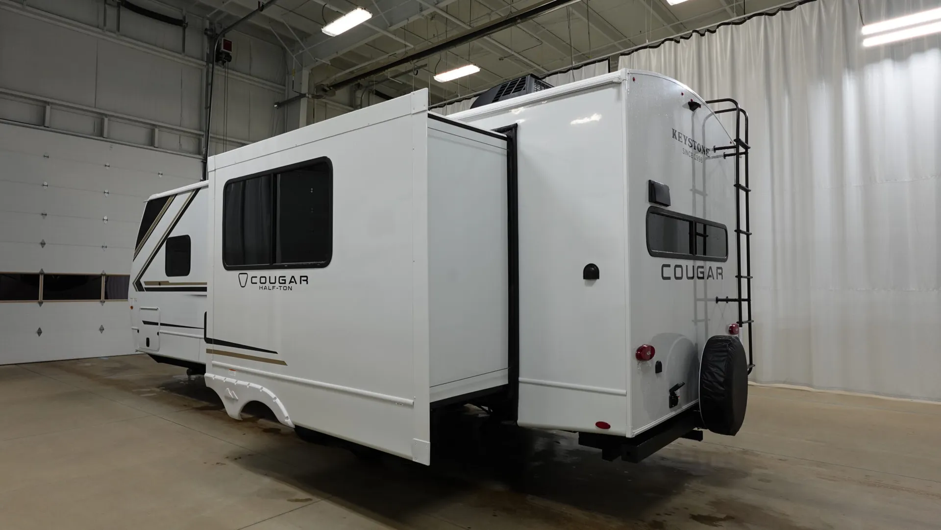 2026 Keystone Cougar Half Ton 25MLE - Photo 4