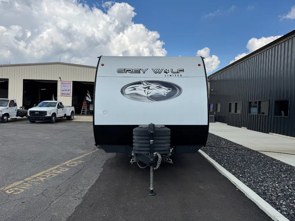2024 Forest River Cherokee Grey Wolf 22RR — Photo 7