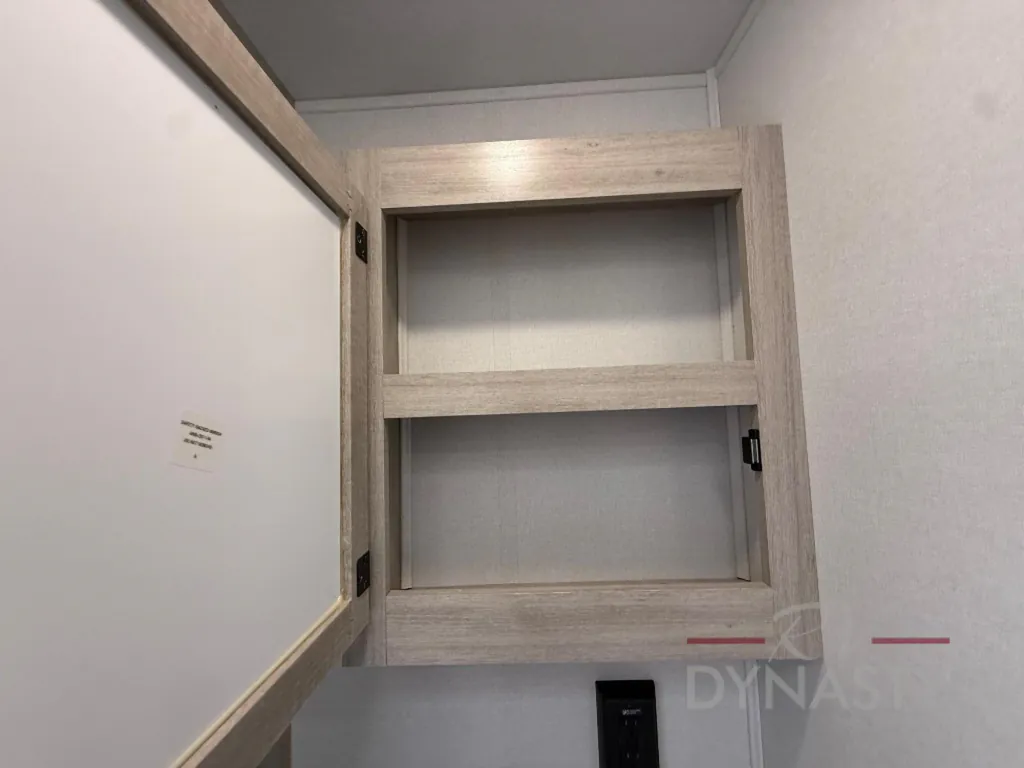 2027 East to West Della Terra 272RL, Photos photo 35