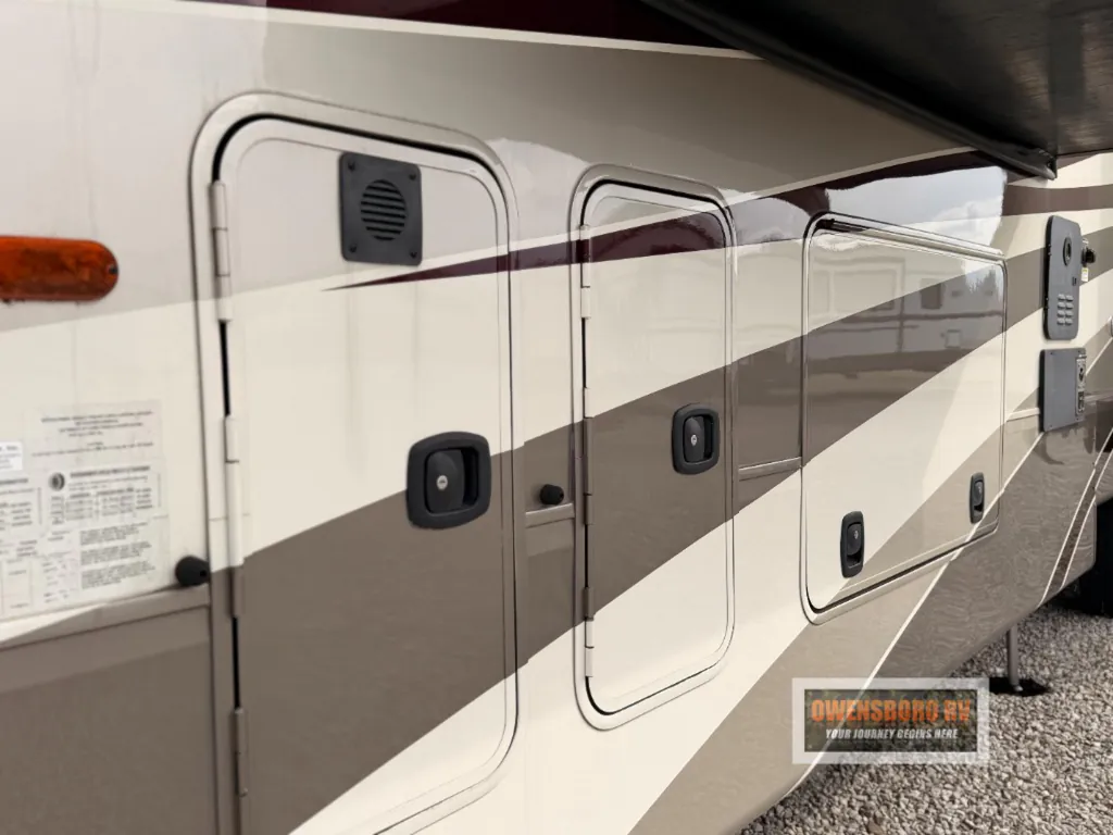 2017 Forest River Riverstone Legacy 38FB, Photos photo 11