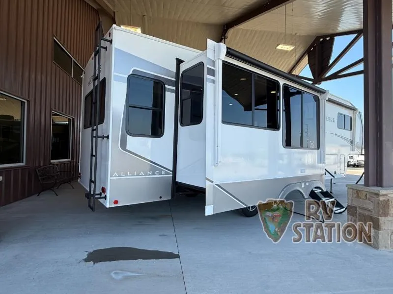2026 Alliance RV Avenue 32RLS - Photo 4
