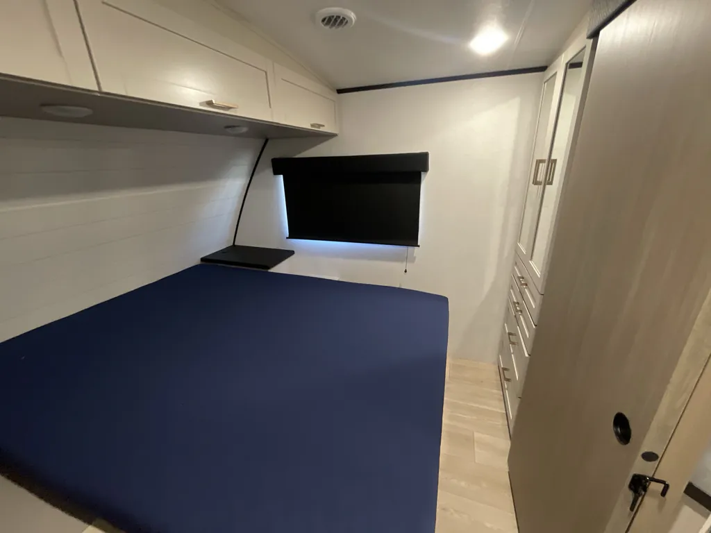 2027 Jayco Jay Feather 29BHB, Photos photo 16