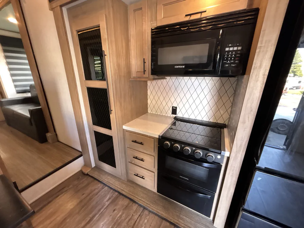 2023 Forest River Sabre 350RL, Photos photo 15