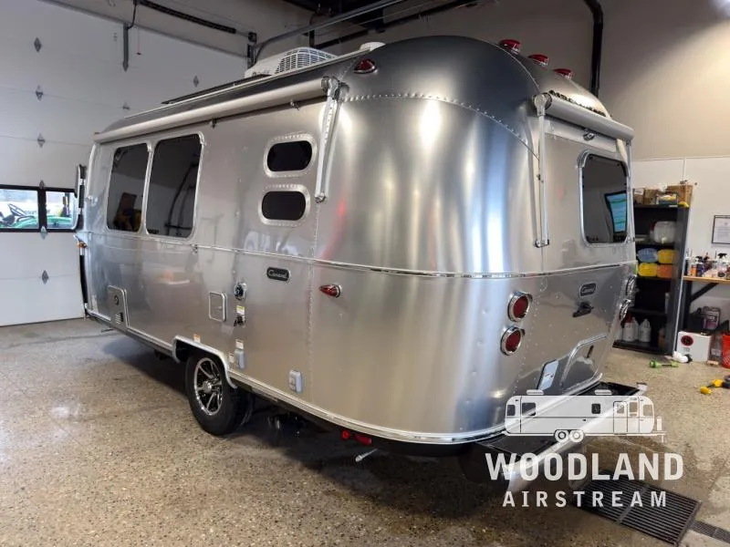 2026 Airstream Caravel 20FB - Photo 4