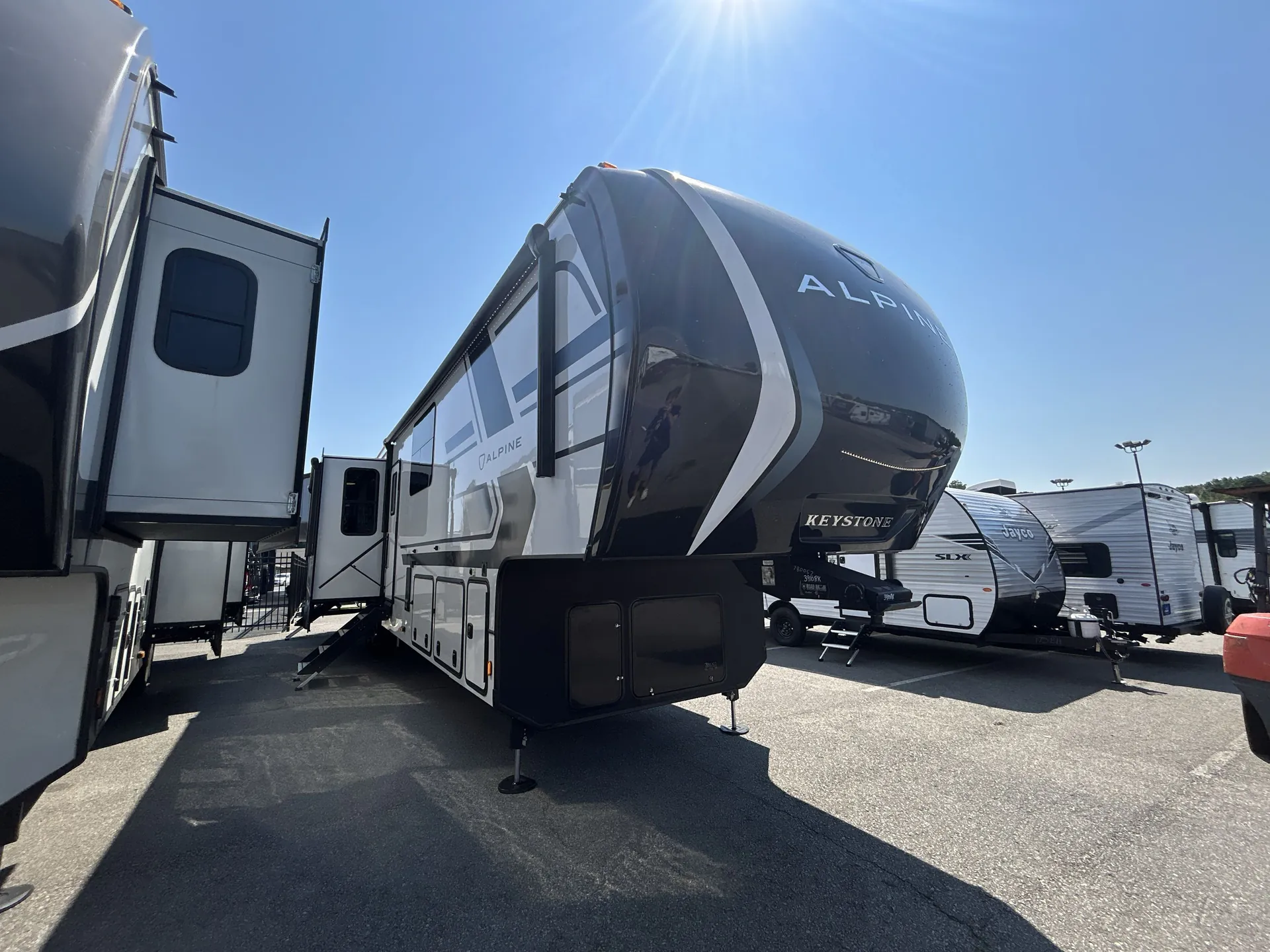 2026 Keystone Alpine 3910RK dealer photo 1 from Camping World