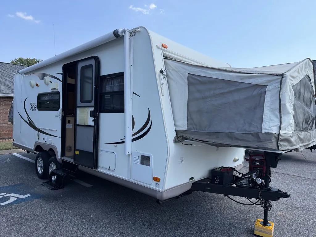 2010 Forest River Rockwood Roo 233S - Photo 4