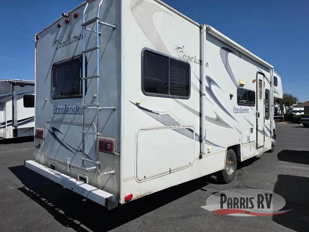 2007 Coachmen RV Freelander 2600SO - Photo 4