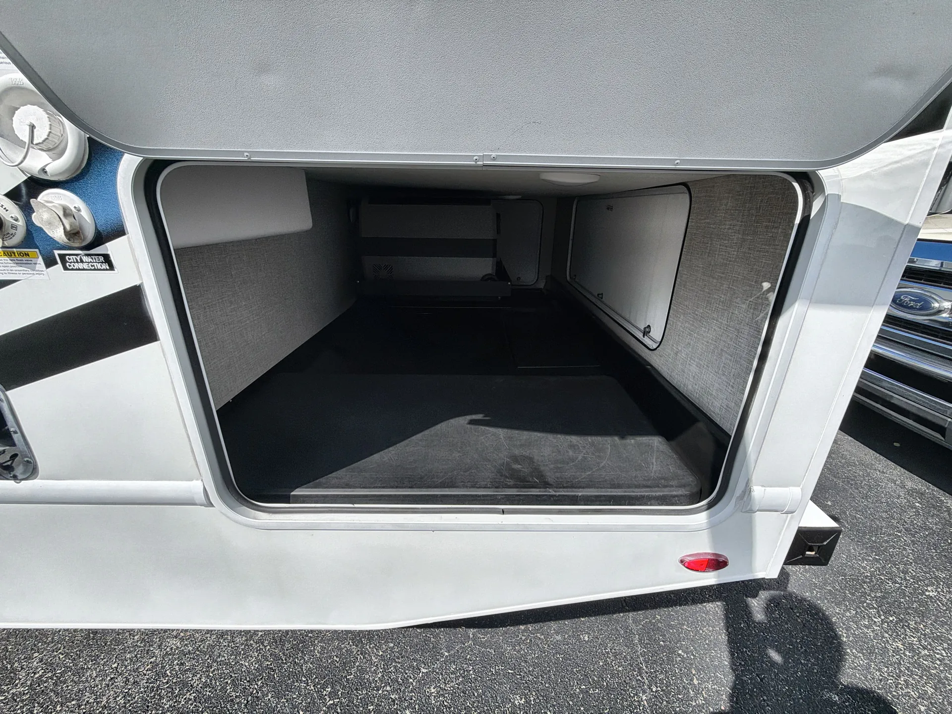 2023 Thor Motor Coach Quantum LC28 — living area main