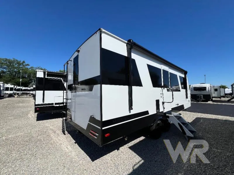 2027 Brinkley Model Ix 23X - Photo 4