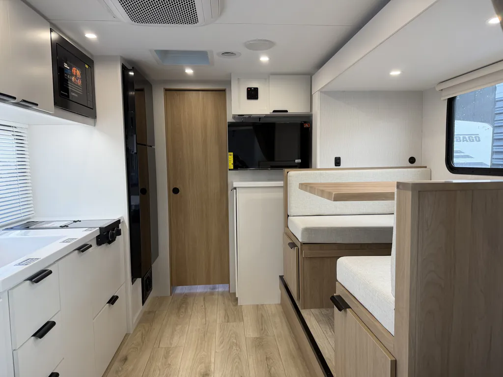 2027 Winnebago Micro Minnie 2108DS, Photos photo 11
