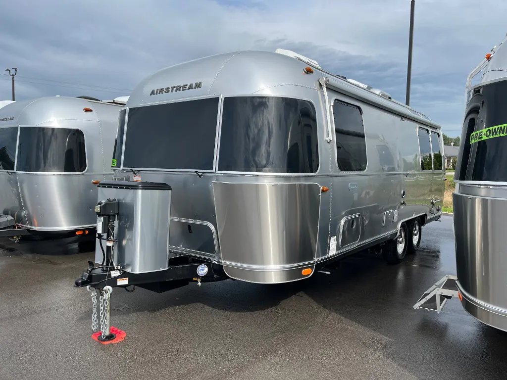 2021 Airstream Globetrotter 25FB Twin - Photo 4