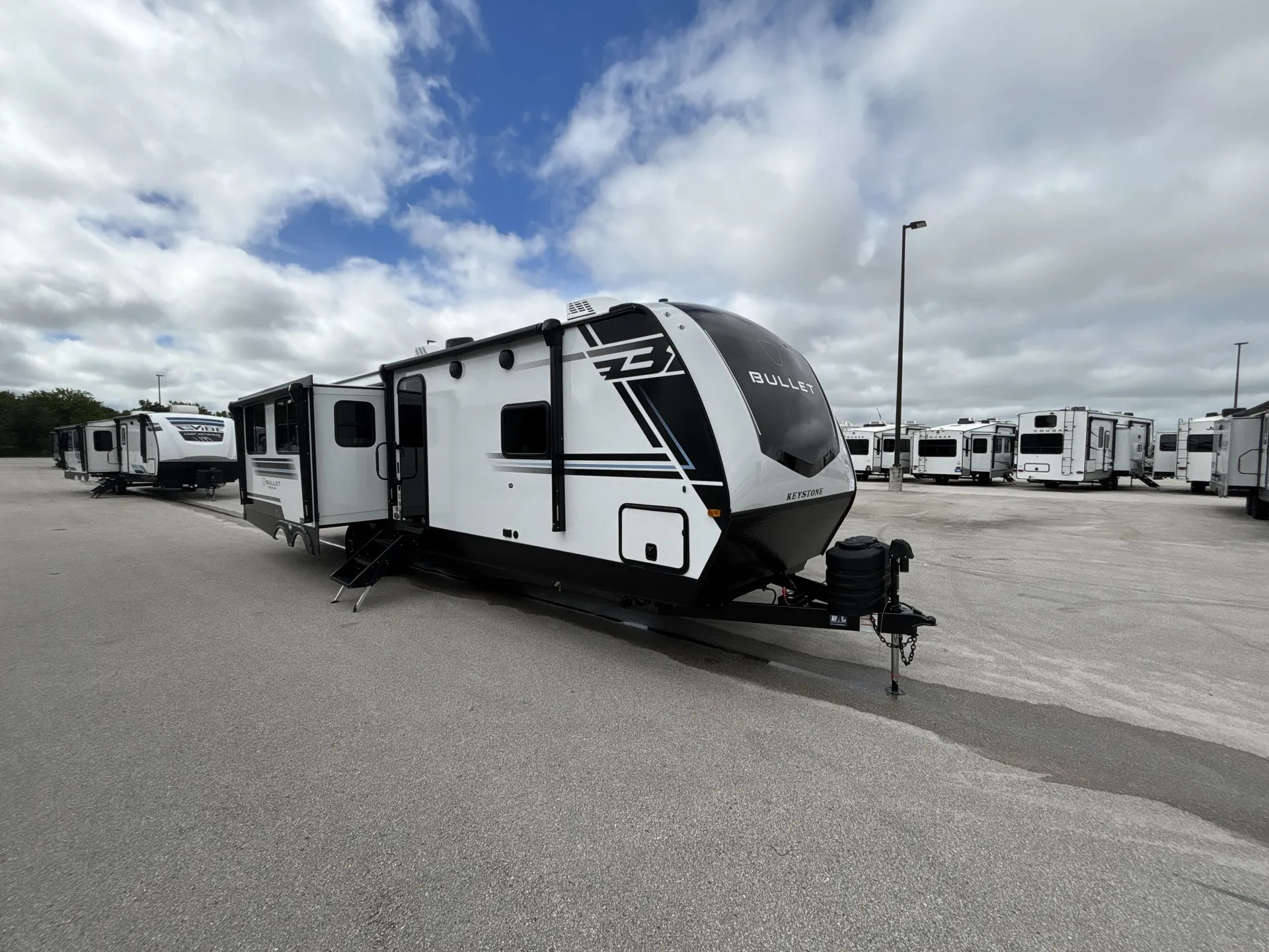 2026 Keystone Bullet Premium 310RES - Photo 2