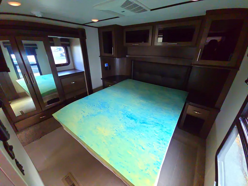 2019 Jayco Seismic Luxury Series 3512, Photos photo 14