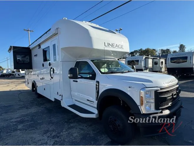 2026 Grand Design Lineage Series F 31ZW - Photo 2