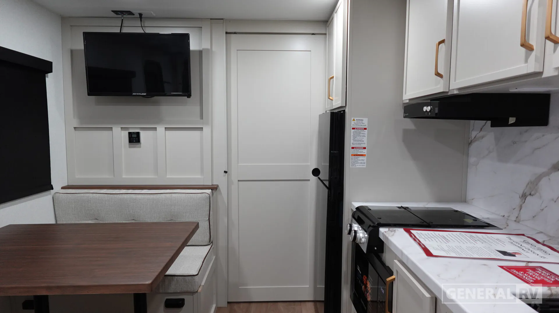 2027 Grand Design Imagine 2300MK - Photo 3
