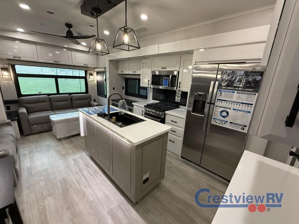 2026 Jayco Pinnacle 32RLTS - Photo 4