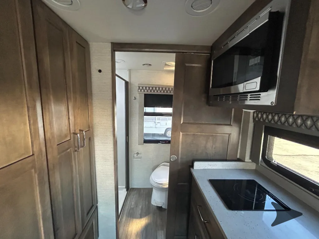 2023 Tiffin Wayfarer 25 JW, Photos photo 15