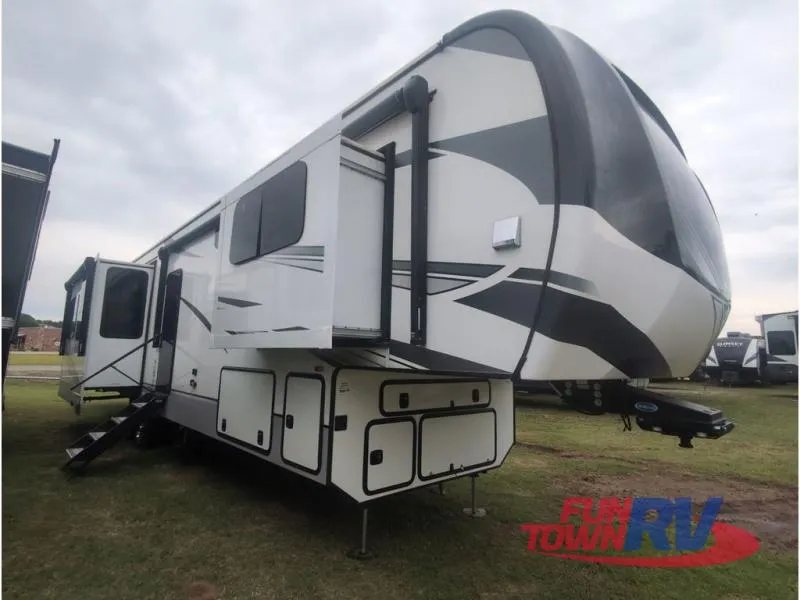 2025 KZ Durango Gold 382MBF - Main photo