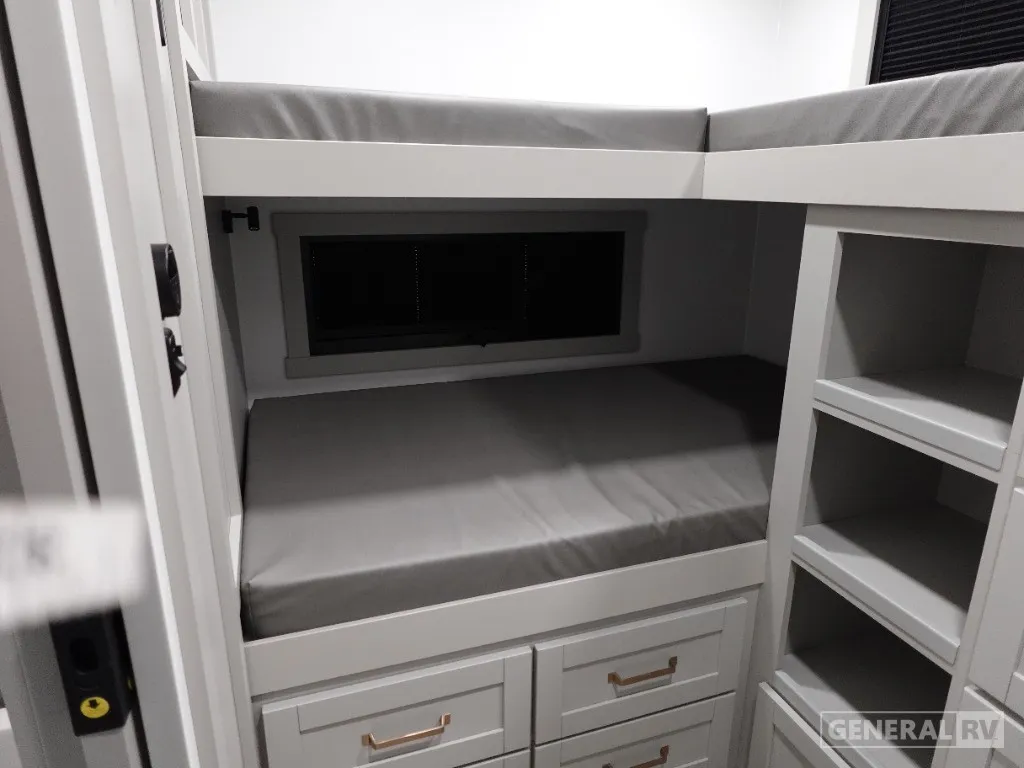 2026 Brinkley Model Z 2810, Photos photo 32