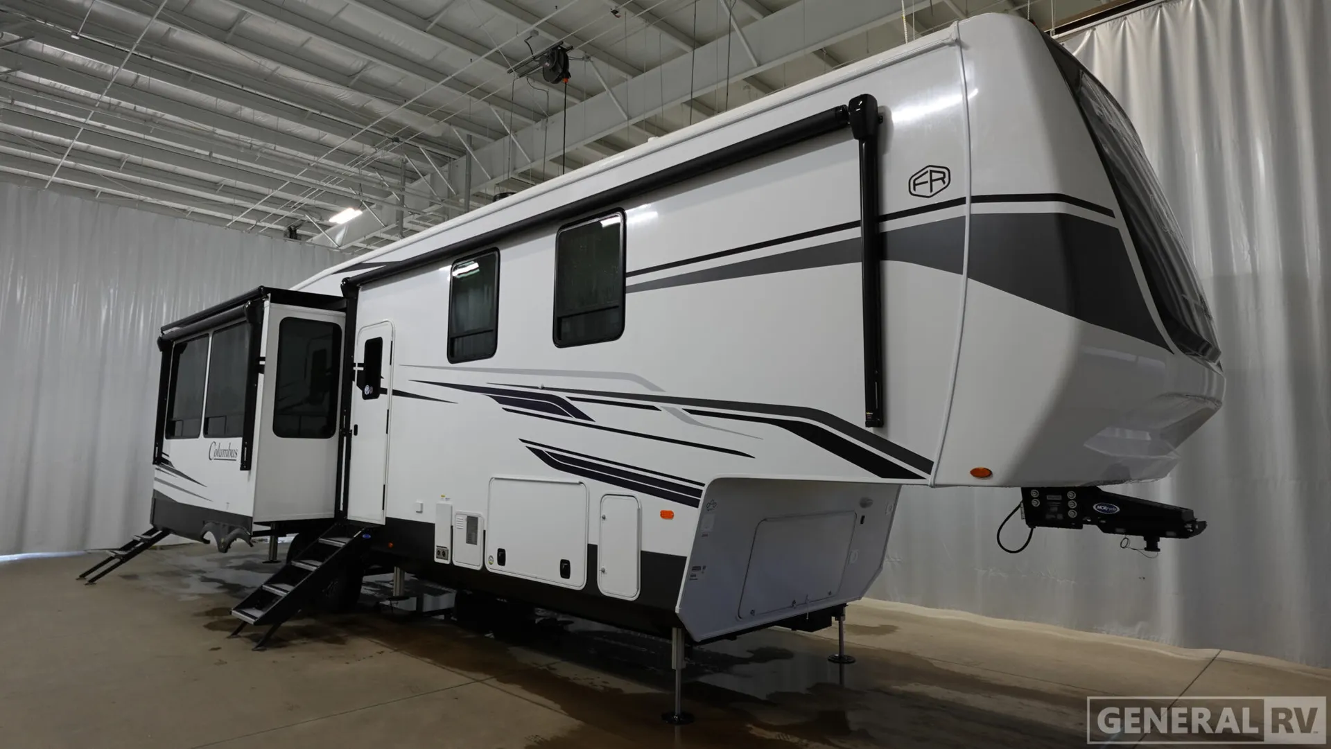 2026 Palomino Columbus 384RKH - Photo 2