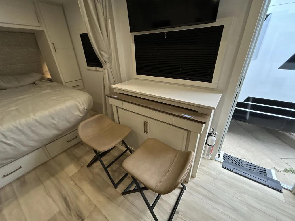 2026 Brinkley Model Ix 23X, Photos photo 12