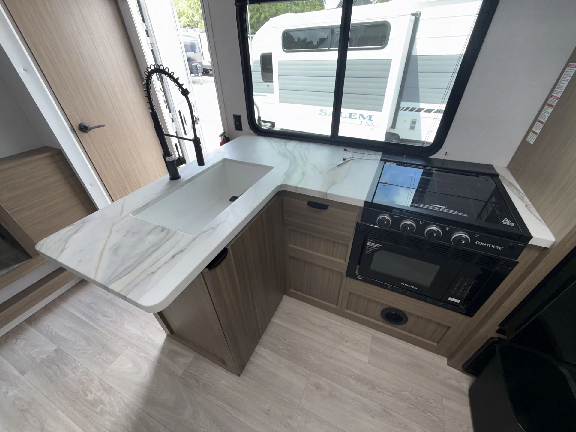 2027 Forest River Salem Cruise Lite 28VBXL — backside