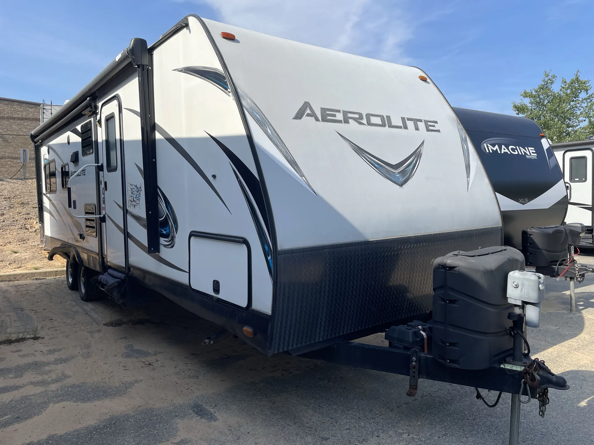 2017 Dutchmen Aerolite Luxury 298RESL - Photo 2