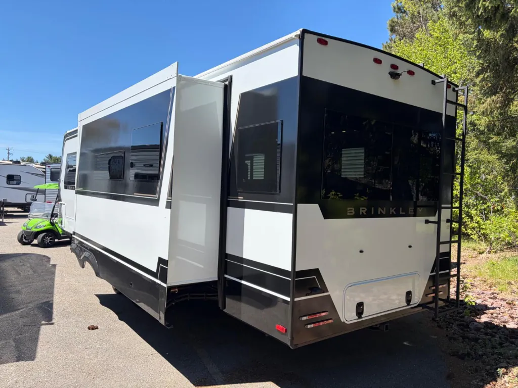 2026 Brinkley Model Z Air 297, Photos photo 6