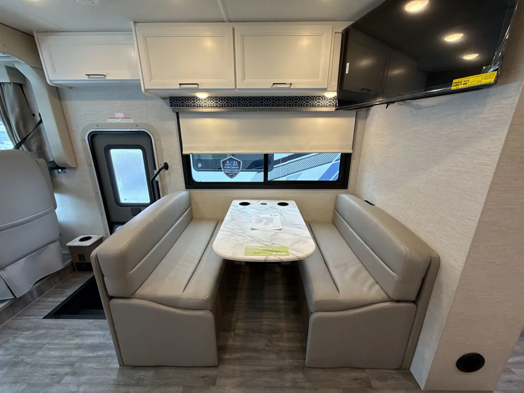 2026 Thor Motor Coach Freedom Traveler A29, Photos photo 10