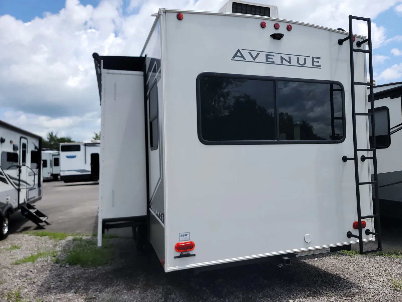 2026 Alliance RV Avenue All-Access 25RL - Photo 4