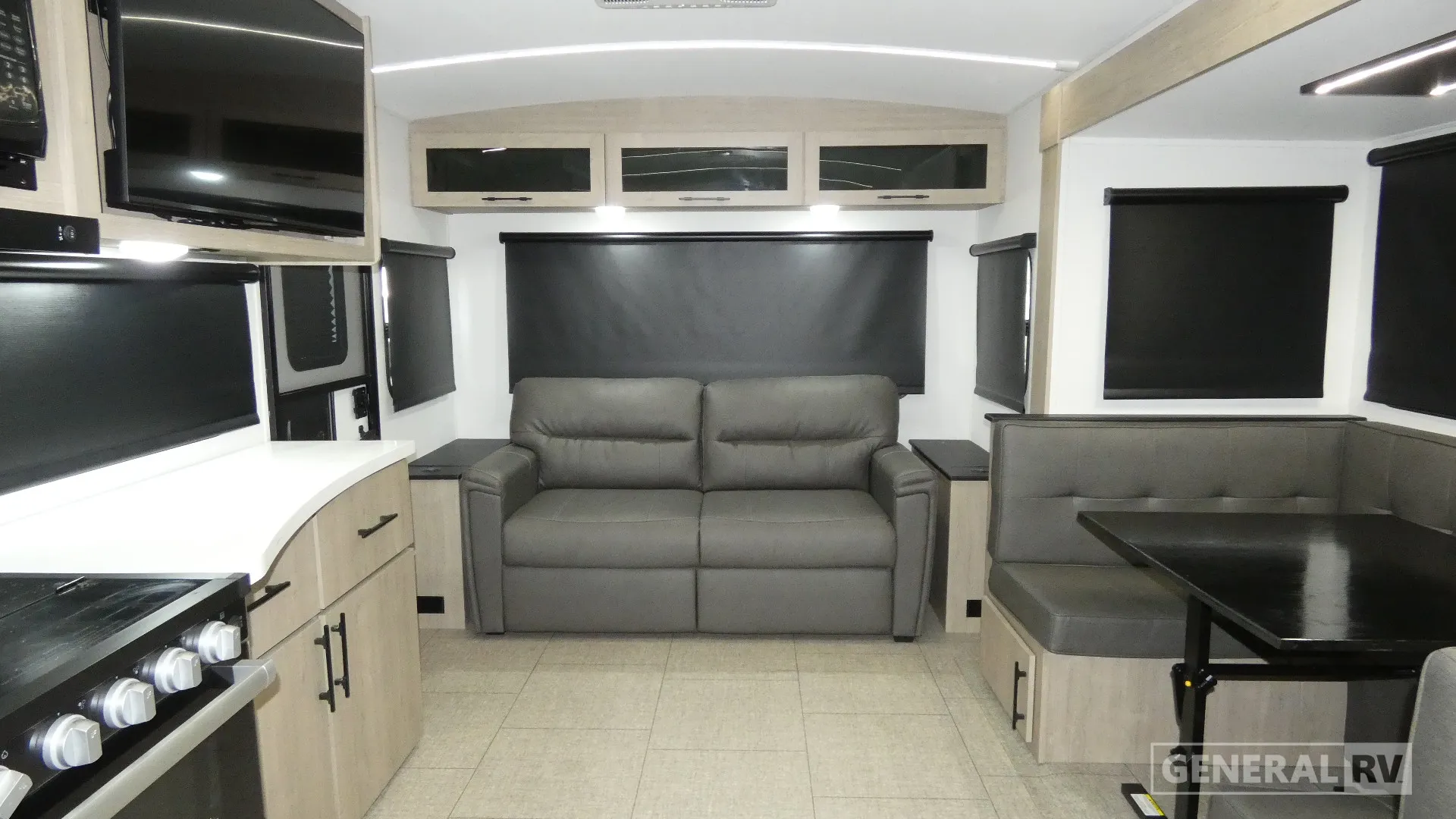 2025 Grand Design Imagine 2500RL - Photo 3