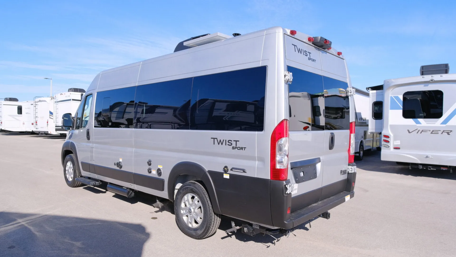 2026 Thor Motor Coach Twist Sport 20LS - Photo 4