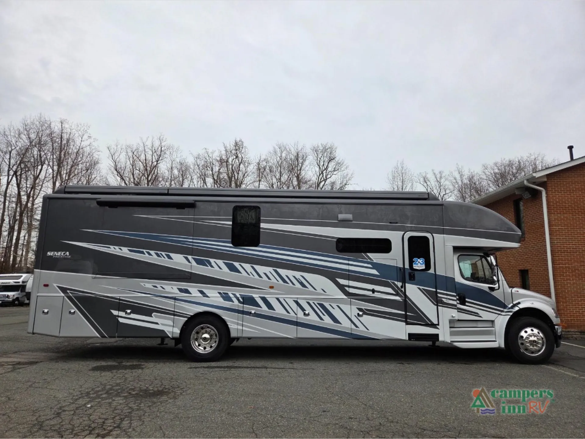 2026 Jayco Seneca Prestige 37K - Photo 3