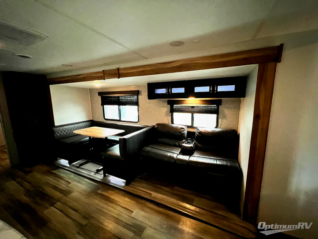 2022 Coachmen Freedom Express Select 31SE, Photos photo 9