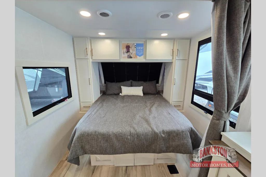 2026 Brinkley Model I 235, Photos photo 30