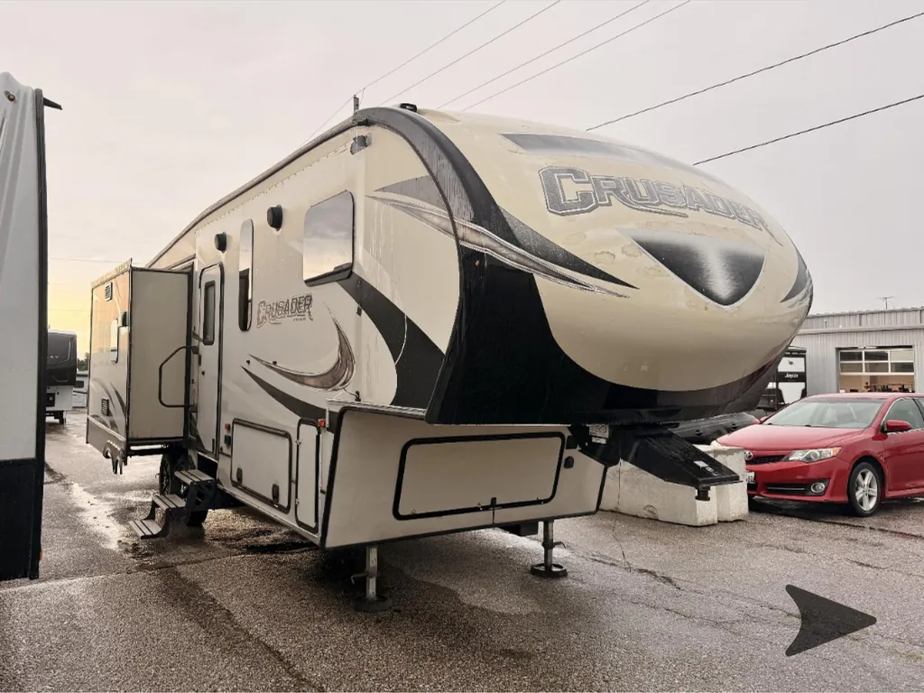2017 Prime Time Crusader 295RST, Photos photo 3