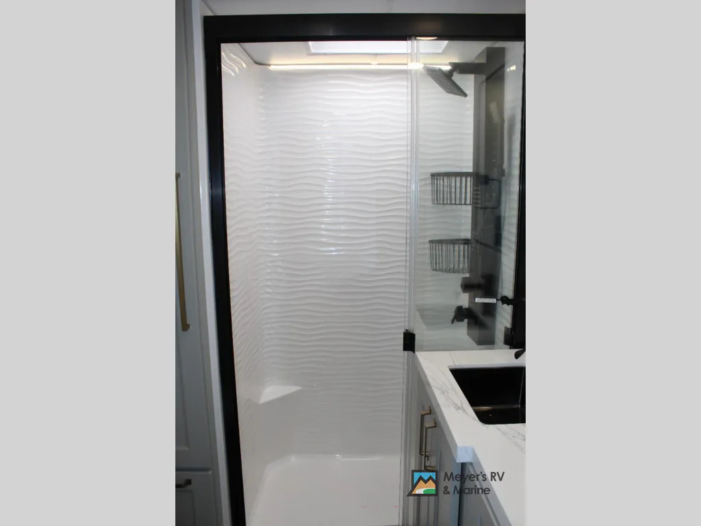 2026 Brinkley Model G 3970, Photos photo 40