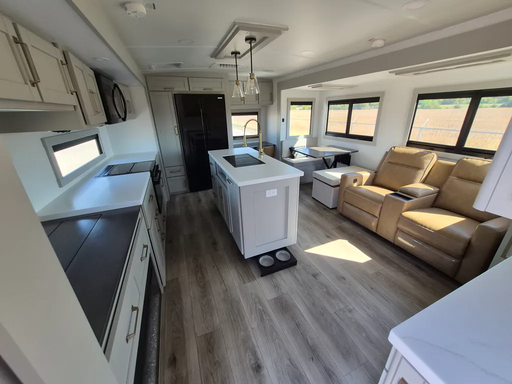 2025 Brinkley Model Z AIR 285, Photos photo 7