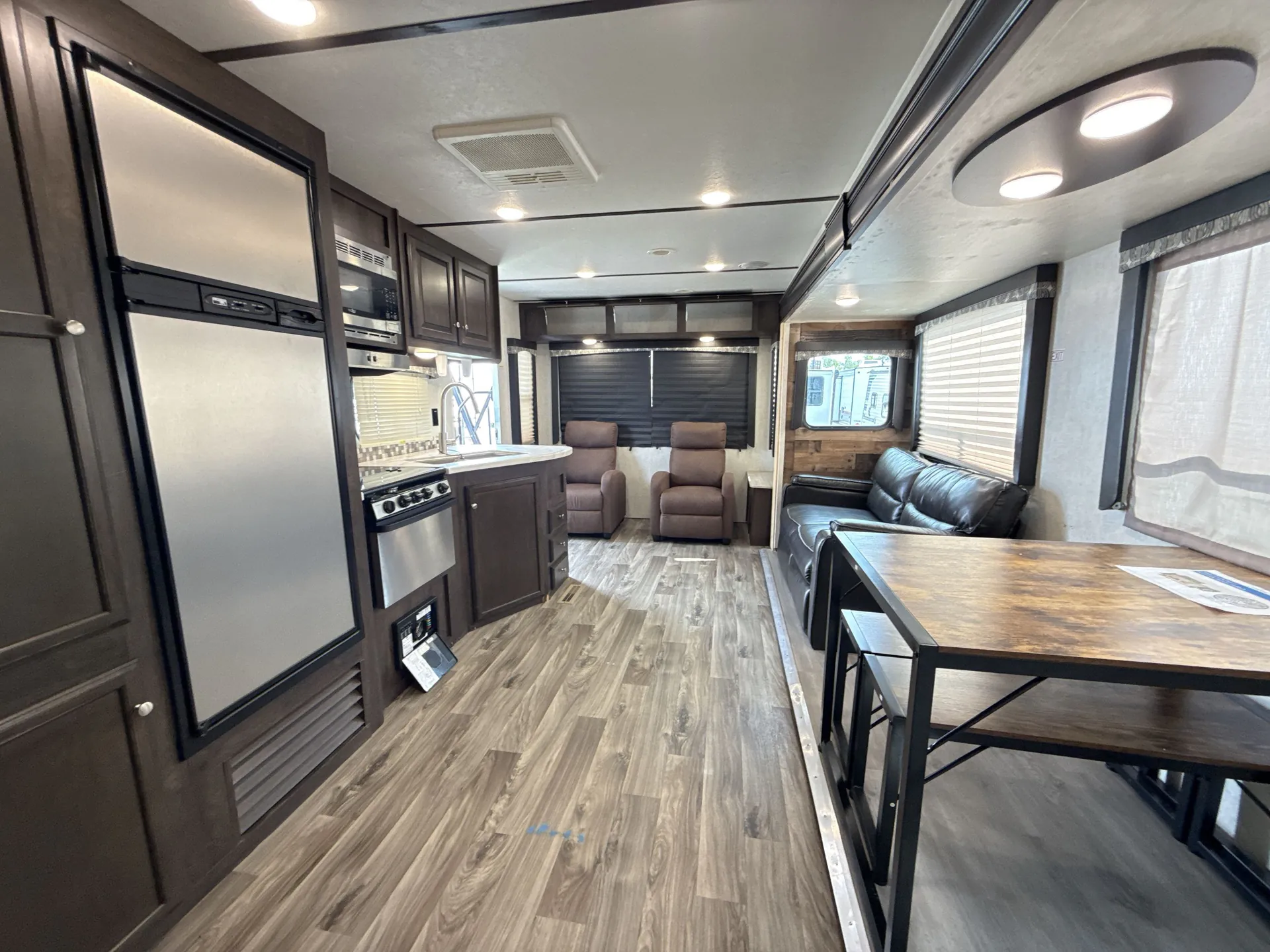 2018 Starcraft Autumn Ridge 262RLS — living area main