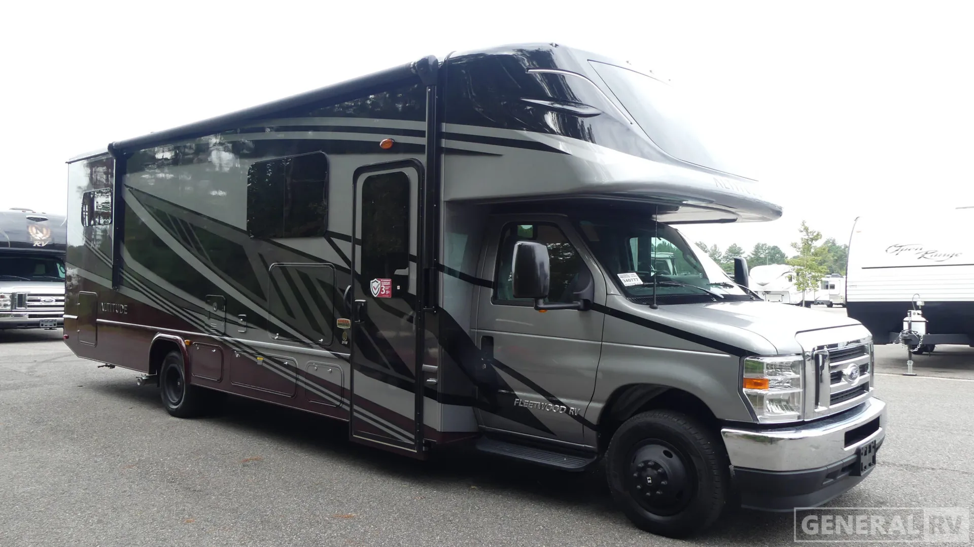 2026 Fleetwood Altitude 31W - Photo 2