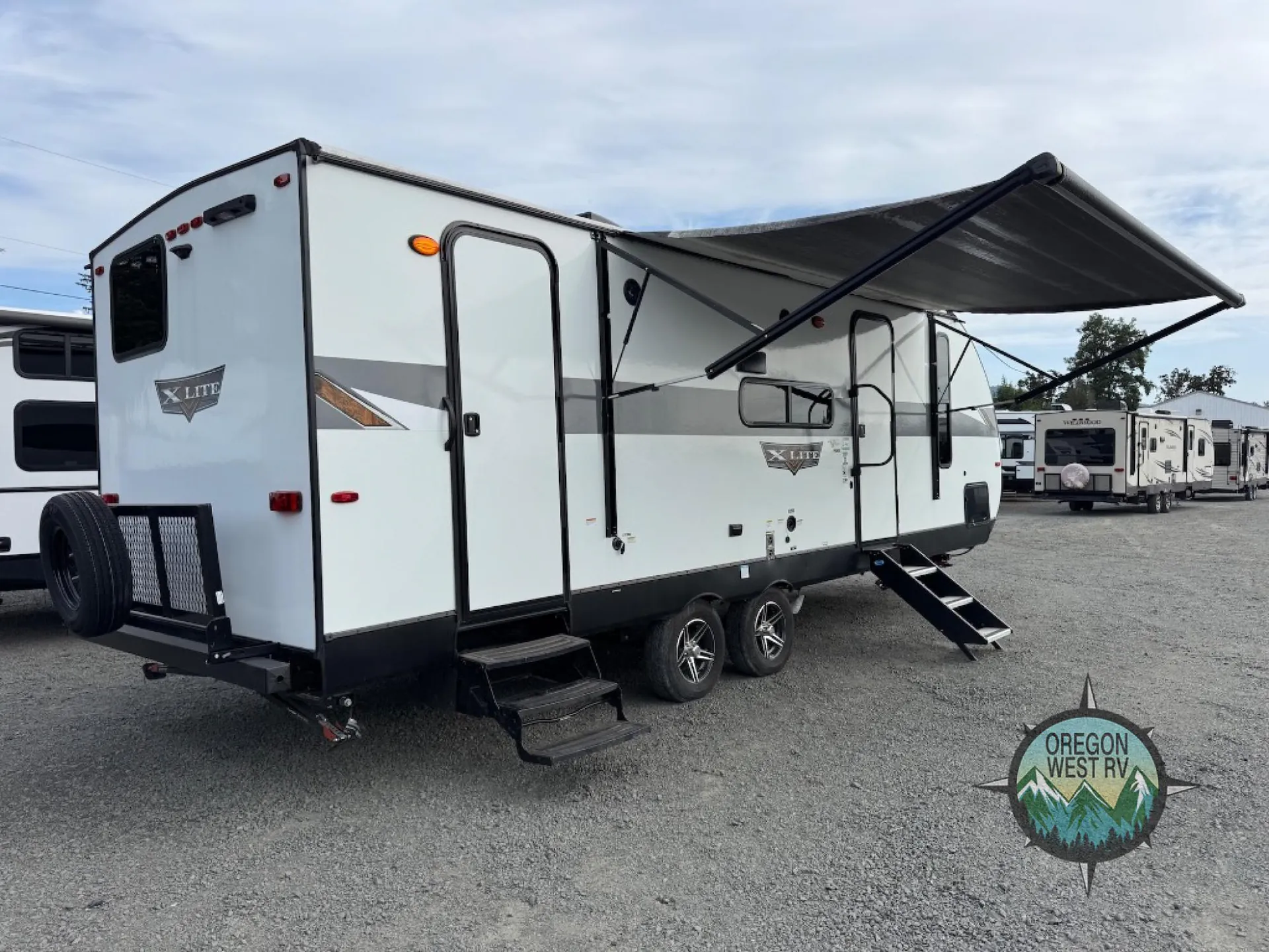 2024 Forest River RV Wildwood X-Lite 241BHXL — Photo 7