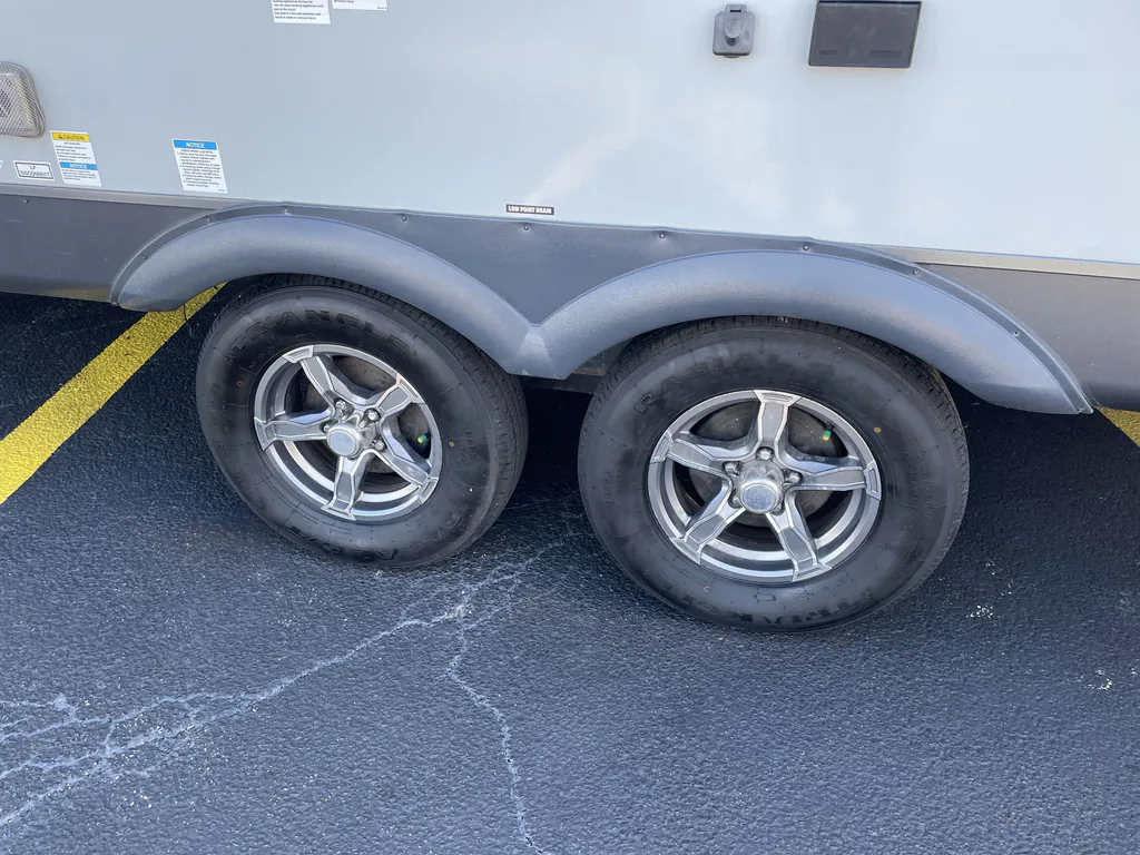 2023 Forest River Flagstaff Micro Lite 25FKS, Photos photo 21