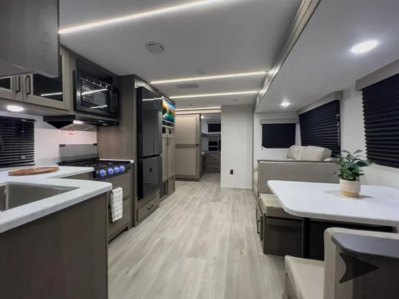 2026 Grand Design Transcend 305BHT - Photo 3