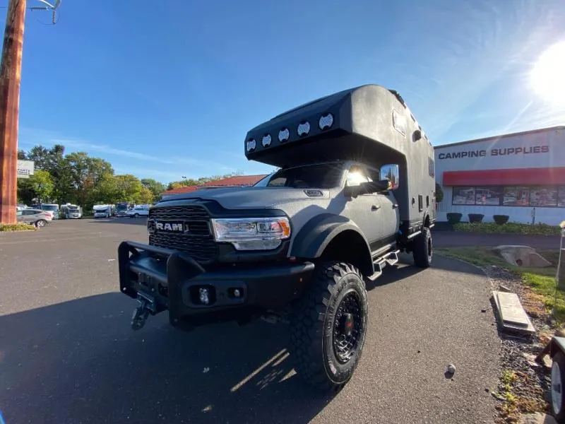 2027 Storyteller Overland GXV Hilt - Main photo