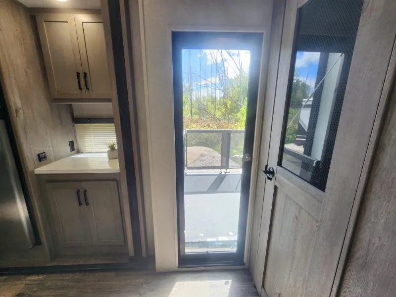 2021 Keystone Raptor 429, Photos photo 19