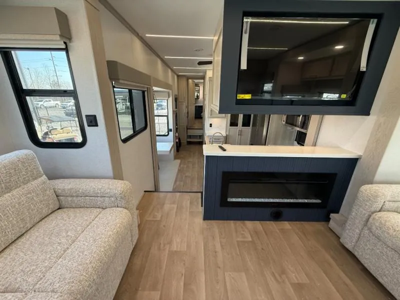 2026 Palomino Puma Mesa 389FLH - Photo 2