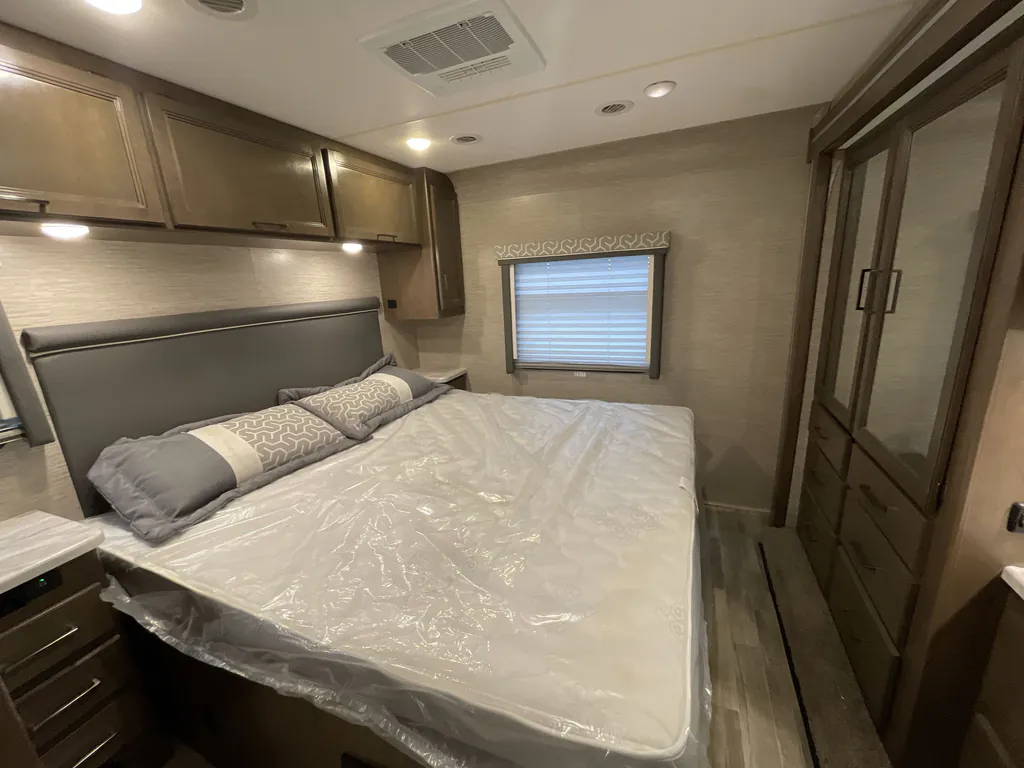 2022 Thor Motor Coach Freedom Traveler A32, Photos photo 13