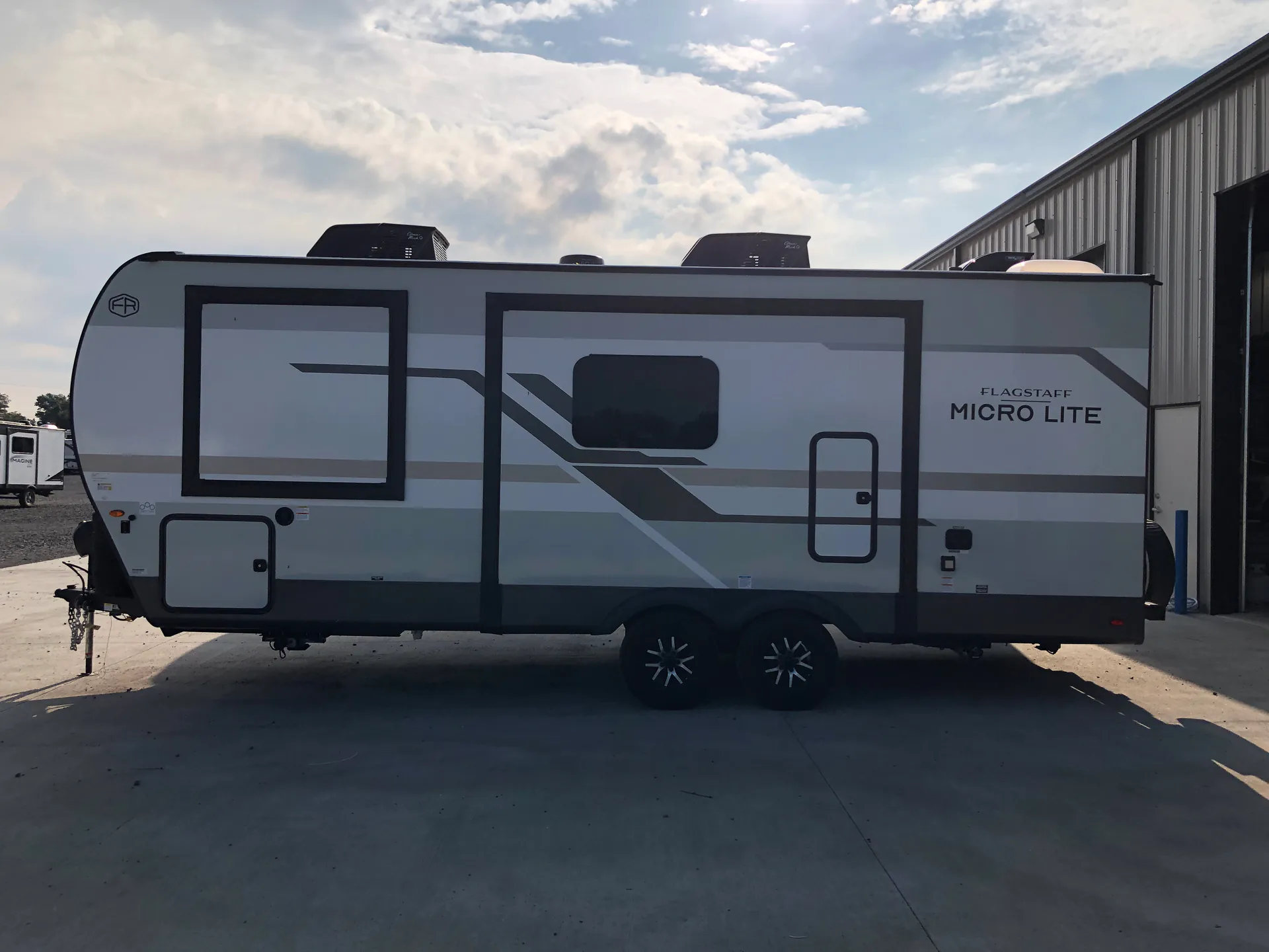 2026 Forest River Flagstaff Micro Lite 25BSDS — Photo 6